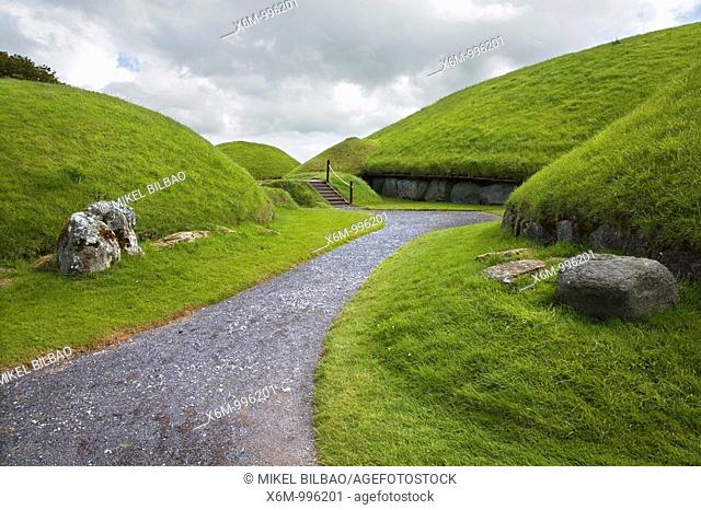 Knowth passage tomb Brú na Bóinne  Meath County, Ireland