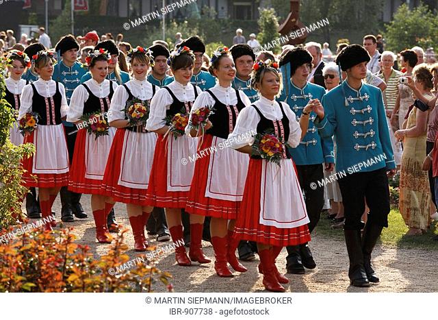 People wearing traditional costumes, Rakoczi Festival, Rosengarten, Bad Kissingen, Rhoen, Lower Franconia, Bavaria, Germany, Europe