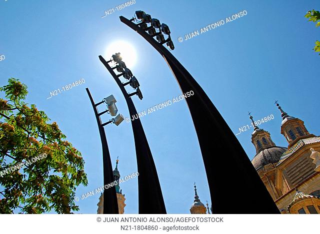 Spotlights poles for the Basílica de Nuestra Señora del Pilar on the Paseo de Echegaray y Caballero  Zaragoza, Aragón, Spain, Europe