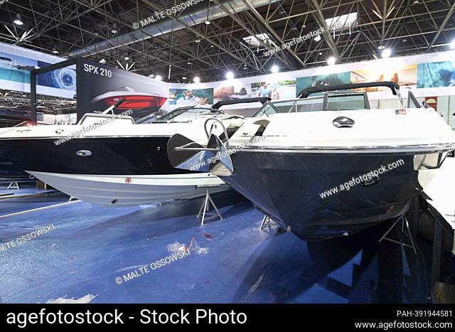 Exhibited motor boats, general, feature, marginal motif, symbolic photo Messe Boot 2023 in Duesseldorf from January 21 to 29, 2023