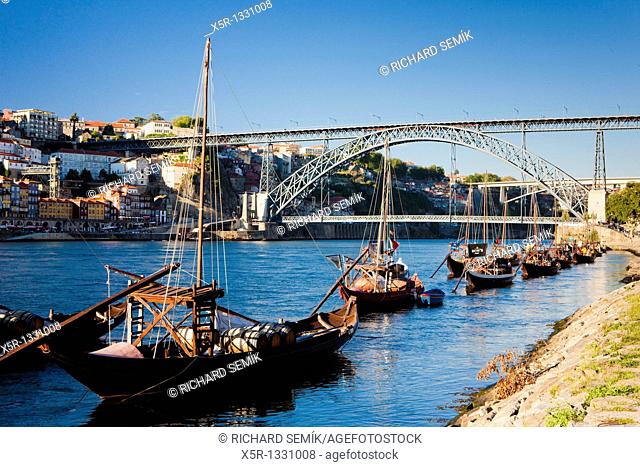 Dom Luis I Bridge and typical boats rabelos, Porto, Douro Province, Portugal