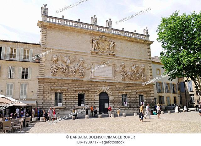 Ancien Hotel des Monnaies, Place du Palais, Avignon, Provence, Southern France, France, Europe