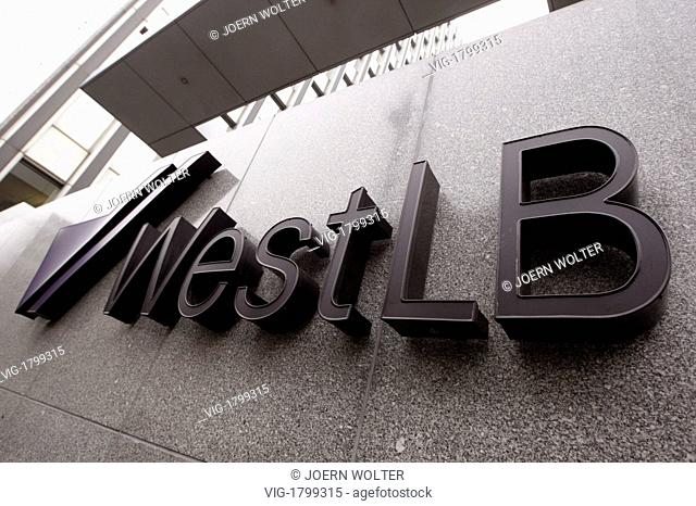 Headquarters of the WestLB Westdeutsche Landesbank in Duesseldorf. - DUESSELDORF, GERMANY, 04/02/2009