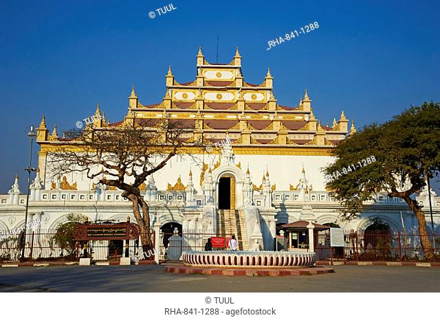 Atumashi Kyaung Dawgyi temple (Atumashi Monastery), Mandalay, Myanmar (Burma), Asia