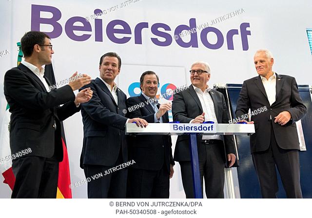Factory manager of Beiersdorf AG Sebastian Gottschalk (L-R) , the governor of Guanajuato, Miguel Márquez, Mexican Foreign Minister José Antonio Meade Kuribrena