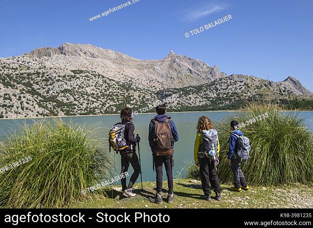 family watching the Puig Major, 1436 mts, Cuber Reservoir, Fornalutx, Majorca, Balearic Islands, Spain