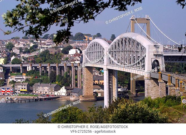 England, Cornwall, Devon, West Country, Saltash, Tamar, Brunels rail bridge