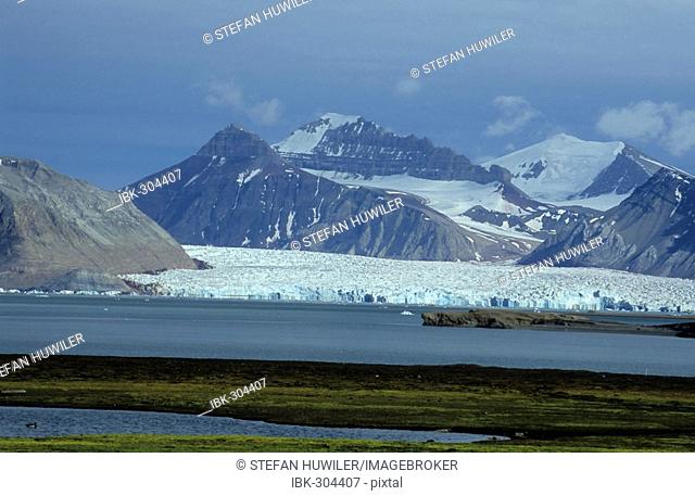 Typical landscape, Spitsbergen, Svalbard, Arctic, Norway