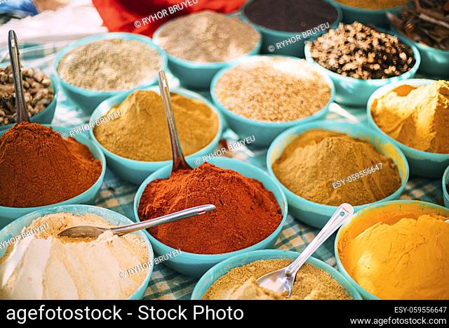 Close View Of Masala Curry, Bright Colors Fragrant Seasoning, Condiment In Tray On Local Food Market, Bazaar. Popular Souvenirs From India