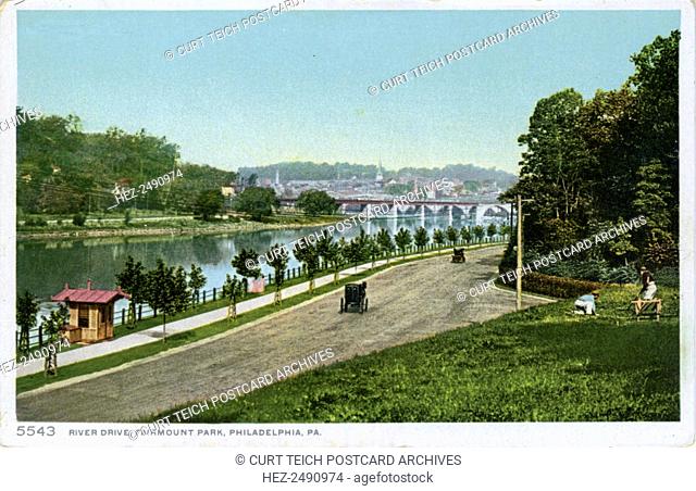 River Drive, Fairmount Park, Philadelphia, Pennsylvania, USA, 1900. Vintage postcard showing a view in Fairmount Park alongside the Schuylkill River