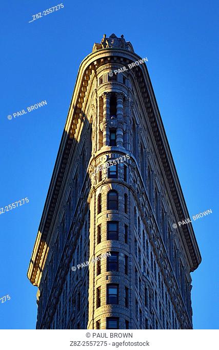 The Flatiron Building, originally the Fuller Building, at Fifth Avenue and Madison Square, New York. America