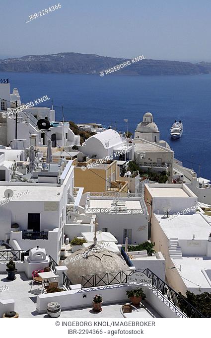 View of the town, Oia, Santorini, Greece, Europe, PublicGround