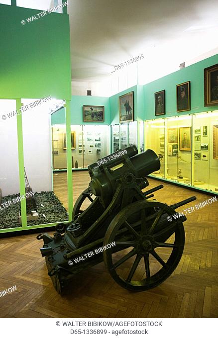 Lithuania, Central Lithuania, Kaunas, Unity Square, Military Museum of Vytautas the Great, World War One-era cannon