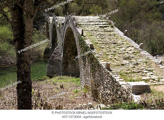 Greece, Epirus, Zagori, Pindus Mountains, The Plakidhas Stone Bridge
