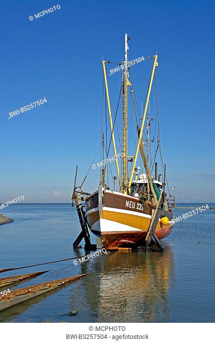 Fishing Boot in Neuharlingersiel, Germany, Lower Saxony, East Frisia