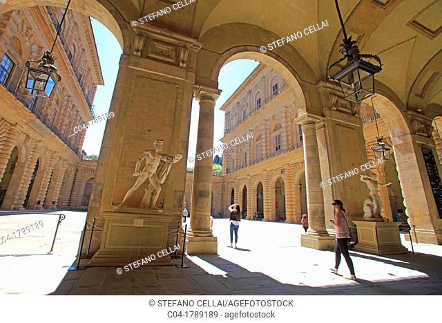 Italy, Tuscany, Florence, Pitti Palace, the court