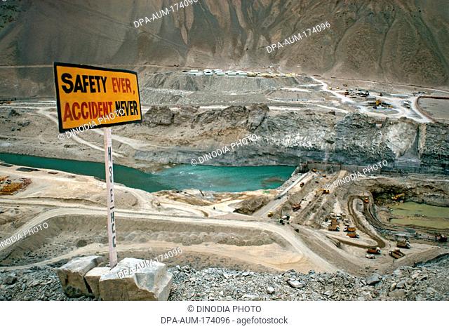 Safety signboard near nimo bazgo hydraulic project site ; Leh ; Ladakh ; Jammu and Kashmir ; India 9-April-2008