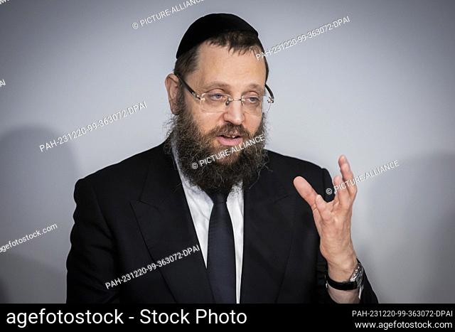 20 December 2023, Berlin: Rabbi Yehuda Teichtal, Chairman of the Jewish Community Chabad Berlin, speaks at a press conference on the results of Senator...