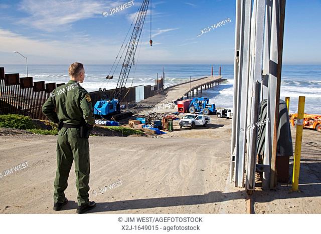 San Ysidro, California - The U S  Border Patrol's 'Surf Fence Project' project extends the border fence between the United States and Mexico fruther into the...