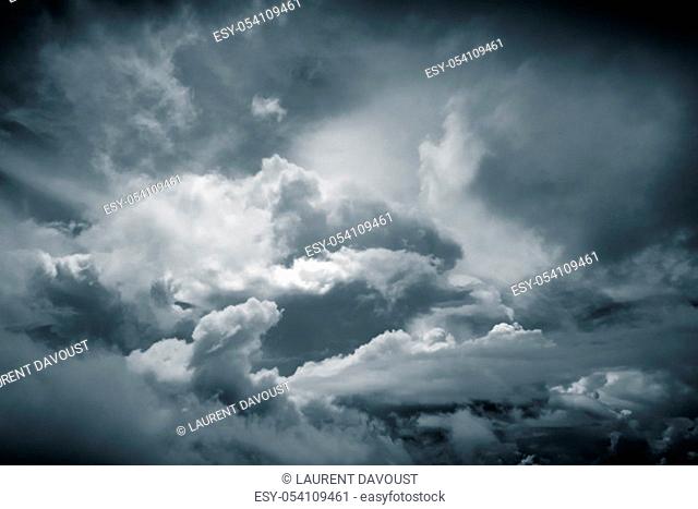 Perfect stormy dramatic sky bacground wallpaper
