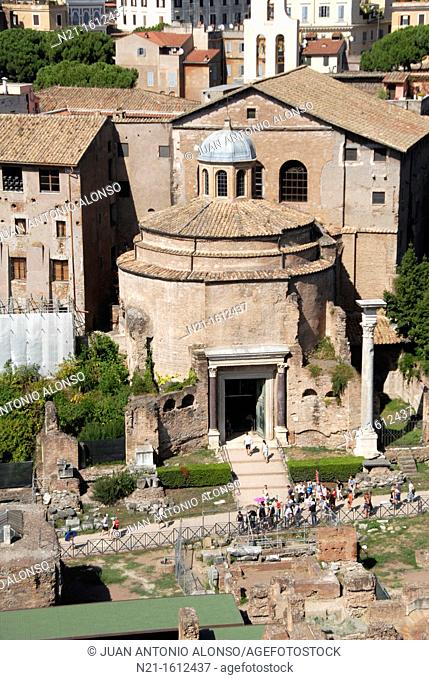 The Temple of Romulus, The basilica of Santi Cosma e Damiano, from the Palatine Hill, The Roman Forum, Campitelli, Rome, Lazio, Italy, Europe