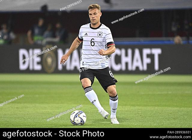 Joshua KIMMICH (GER), action, single action, single image, cut out, full body shot, full figure Soccer UEFA Nations League