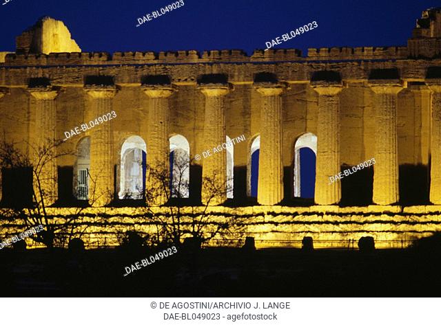 View of the Temple of Concordia by night, ca 440-430 BC, Valley of the Temples in Agrigento (UNESCO World Heritage List, 1997), Sicily, Italy
