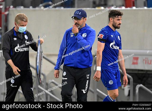 firo, football: 27.05.2020 1.Bundesliga, season 19/20 2019/2020 Fortuna Dusseldorf - FC Schalke coach David WAGNER (Schalke 04) and Daniel CALIGIURI (FC Schalke...