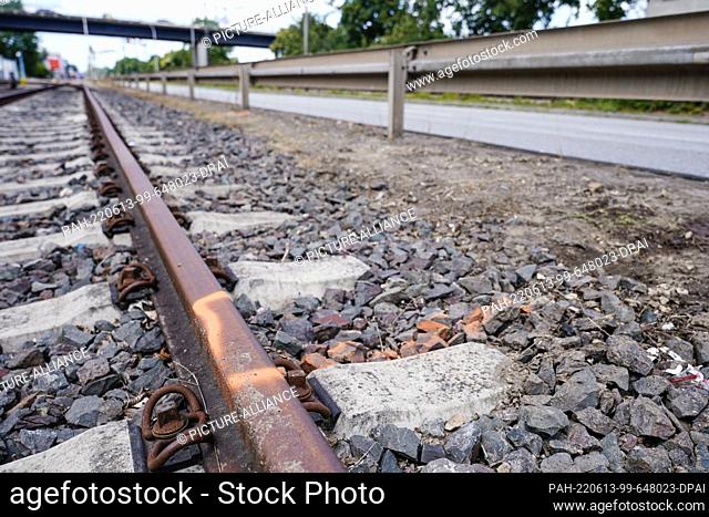 13 June 2022, Baden-Wuerttemberg, Mannheim: A marker is sprayed on a railroad track at the scene of an accident in Rhenaniastraße