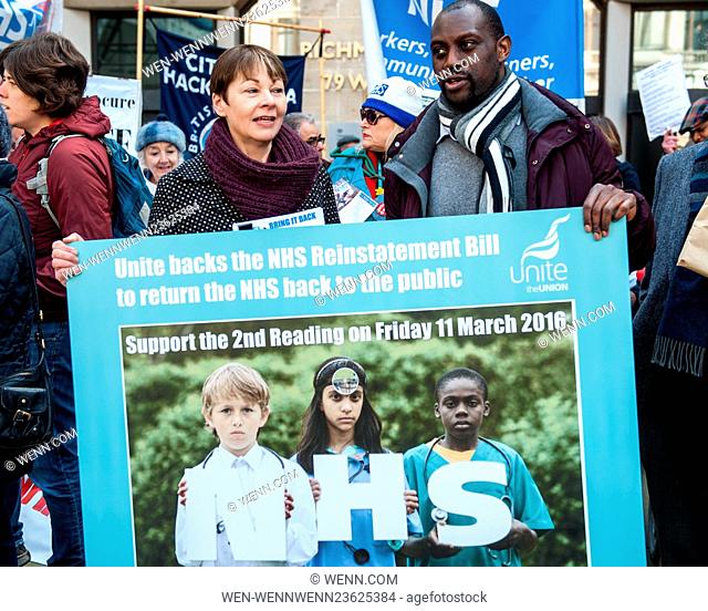 Caroline Lucas, Green Party MP for Brighton Pavilion hands in a 21, 800 signature petition to the Department of Health in support of the parliamentary bill to...