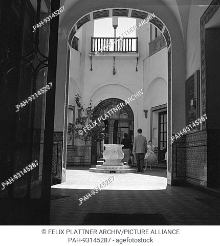 Eight- or hexagonal courtyard of a neocolonial building, probably one..Administrative building or a bank, presumably in (Salta / Jujuy), Argentina, 1957