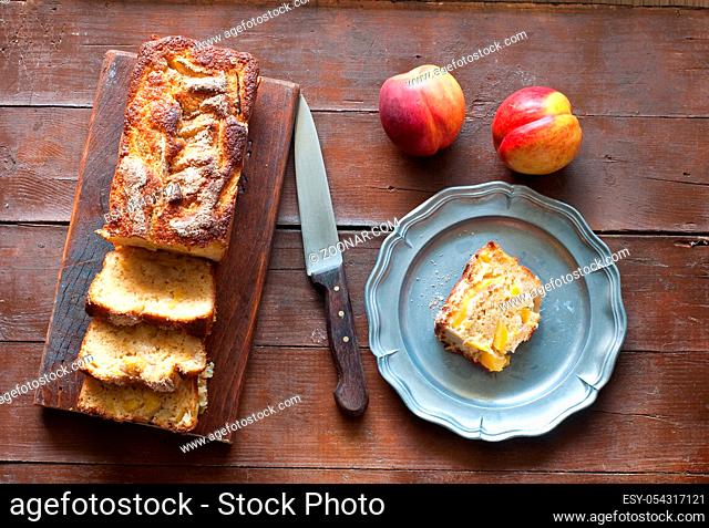 plum and yellow peaches with amaretti baked, food