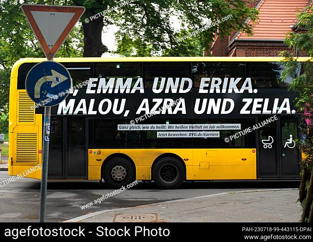 30 June 2023, Berlin: June 30, 2023, Berlin. The names ""Mia, Emma and Erika, Malou, Azra and Zelia"" are written on a yellow bus of the Berlin public transport...