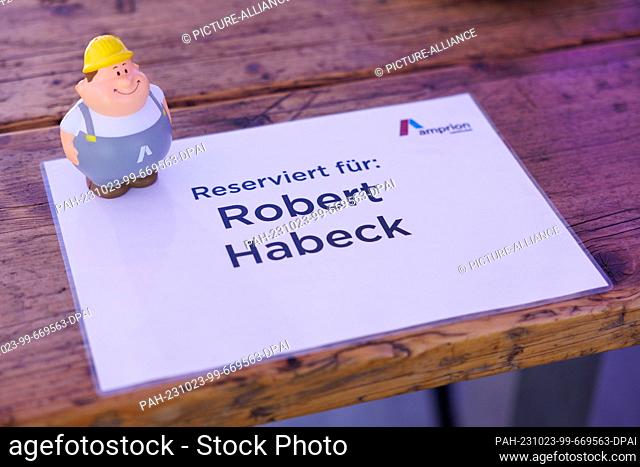 23 October 2023, Lower Saxony, Meppen: View of a seat reservation with an anti-stress hand trainer before the official groundbreaking ceremony with