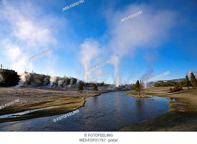 USA, Wyoming, Yellowstone National Park, Firehole River near steaming geysers
