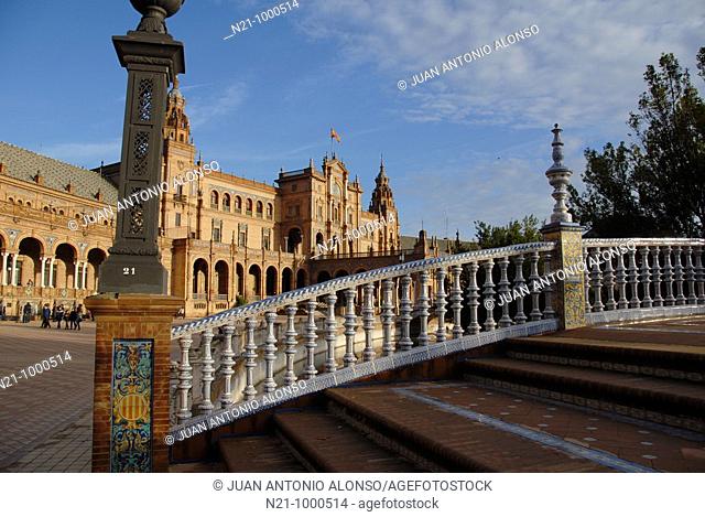 One of the four bridges located in the Plaza de España and arched galleries of a neo-renaissance palace in the shape of a semi-circular theatre