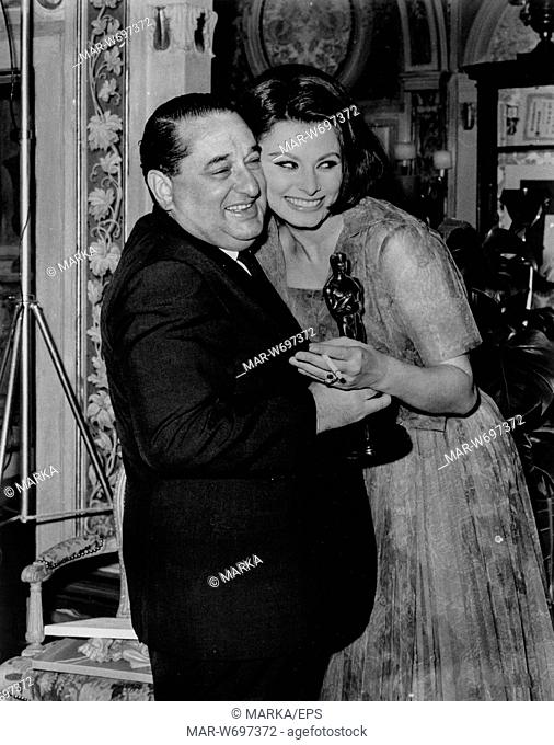 joseph e. levine, sophia loren, oscar come migliore attrice per il film la ciociara, 1961