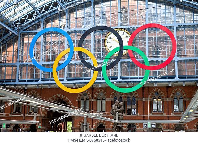 United Kingdown, London, King's Cross area, the Eurostar St Pancras, Barlow Hall and the Olympic rings of Olympics 2012