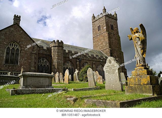 Graveyard and church of Moretonhampstead, Dartmoor National Park, Devon, England, Great Britain, Europe