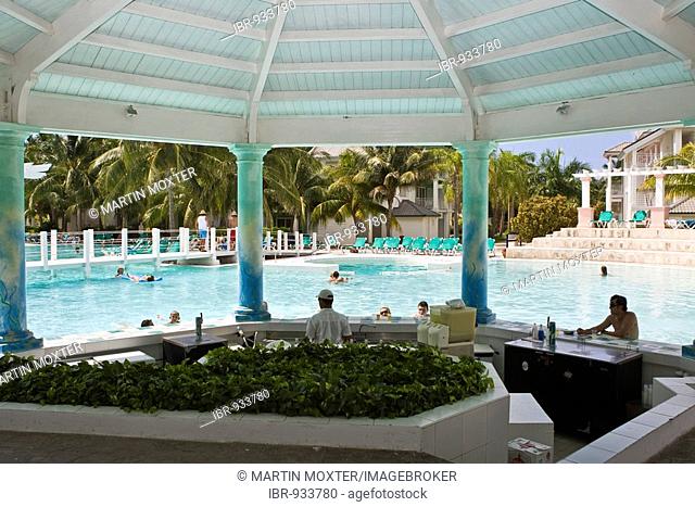 Swimming pool bar, Tryp Peninsula Hotel, Varadero, Cuba, Caribbean, America