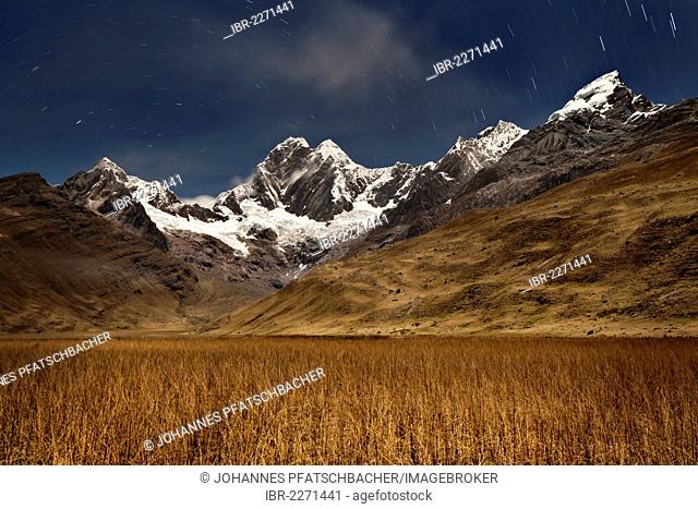Star trails above Laguna Mitucocha, Nevado Jirishanca, Nevado Yerupaja, Cordillera Huayhuash, Peru, South America