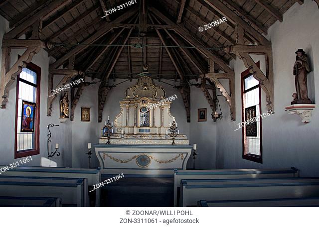 Altarraum der St. Antonius Kapelle auf dem Linslerhof, Überherrn/Saar. Es ist die Hauskapelle der Familie Villeroy-Boch