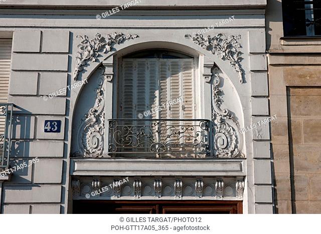 Paris, Île Saint Louis, Quai de Bourbon, facades Photo Gilles Targat