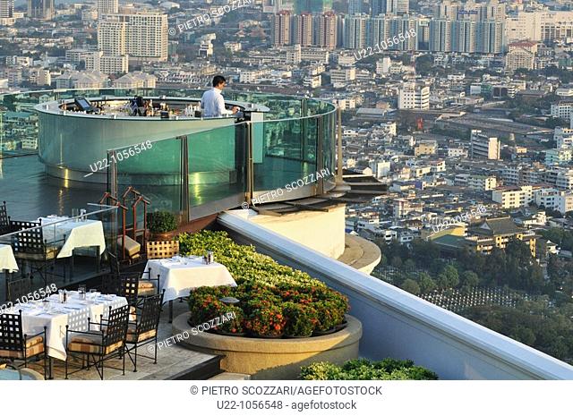 Bangkok (Thailand): the Sky Bar and the restaurant on the rooftop of the State Tower