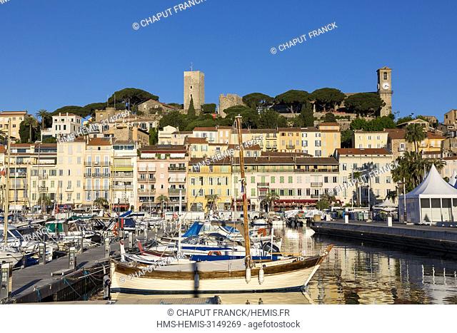 France, Alpes Maritimes, Cannes, district of Suquet, old harbor, in the background the church bell tower Notre-Dame-de-l'Espérance and the Tower of Suquet