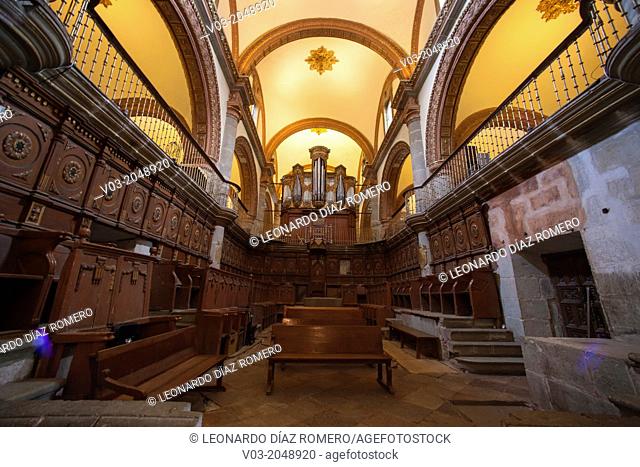 Interior of Oaxaca Cathedral: Oaxaca, Mexico