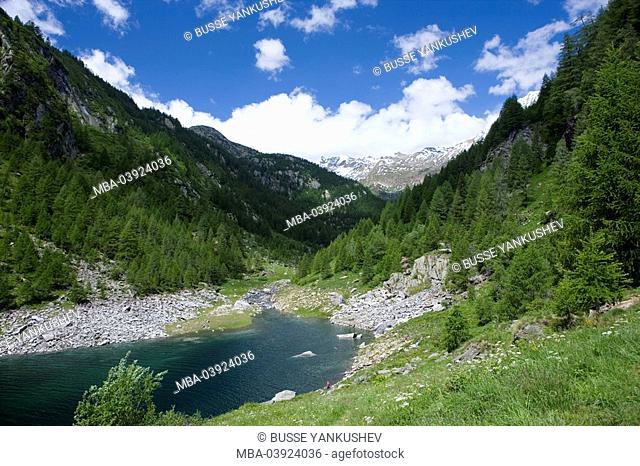 Switzerland, Tessin, Valle Maggia, Lago Sambuco, Val Sambuco