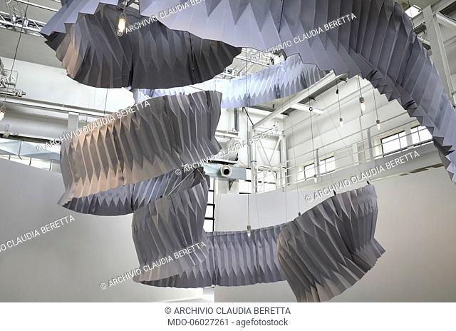 Breath/ng, by Kengo Kuma artist and Dassault System, is a spyral panel system origami folded, which can filter and absorb toxic and polluting molecules
