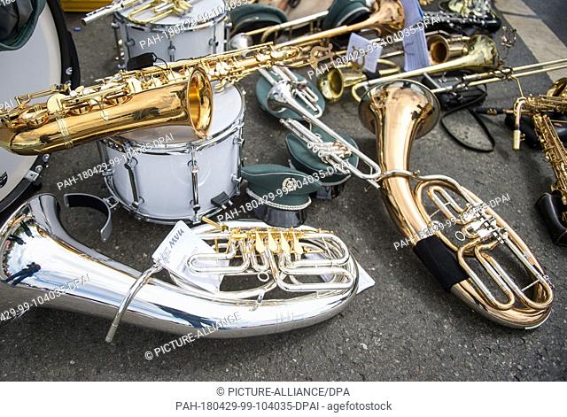 29 April 2018, Schmallenberg, Germany: Music Instruments laying on the site of the Parade. According to the Country Music Union of North-hein- Westphalia