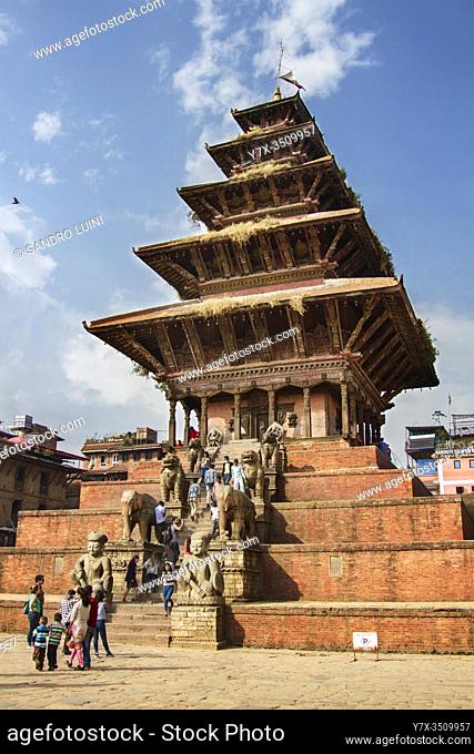 Nepal, Kathmandu, Bhaktapur, Nyatapola, Temple, Hinduism, Street, People, Tourist, Village